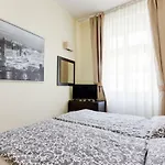 Apartment Hálkova 5